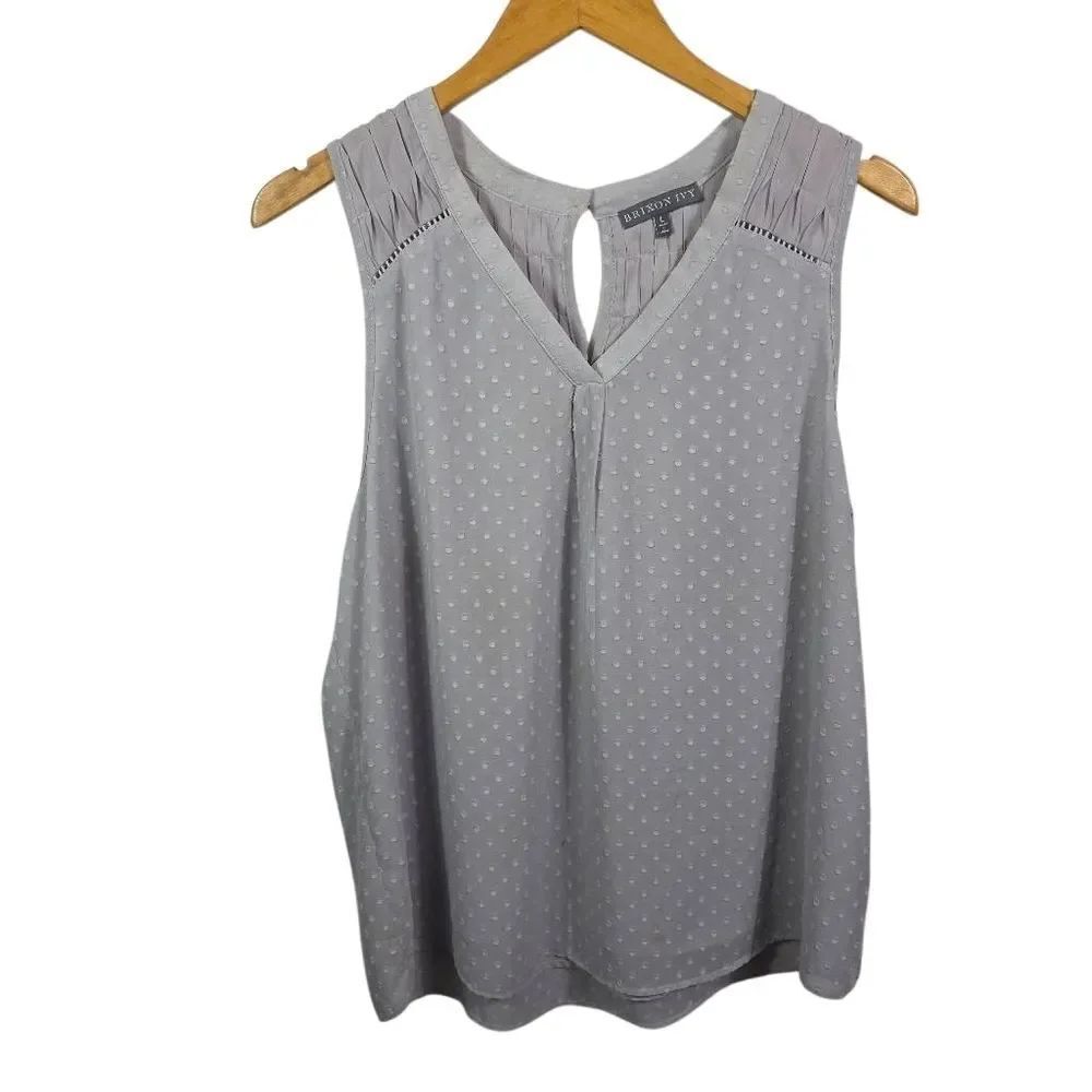 Brixon Ivy Soft Gray Dot V-Neck Sleeveless Blouse Size L